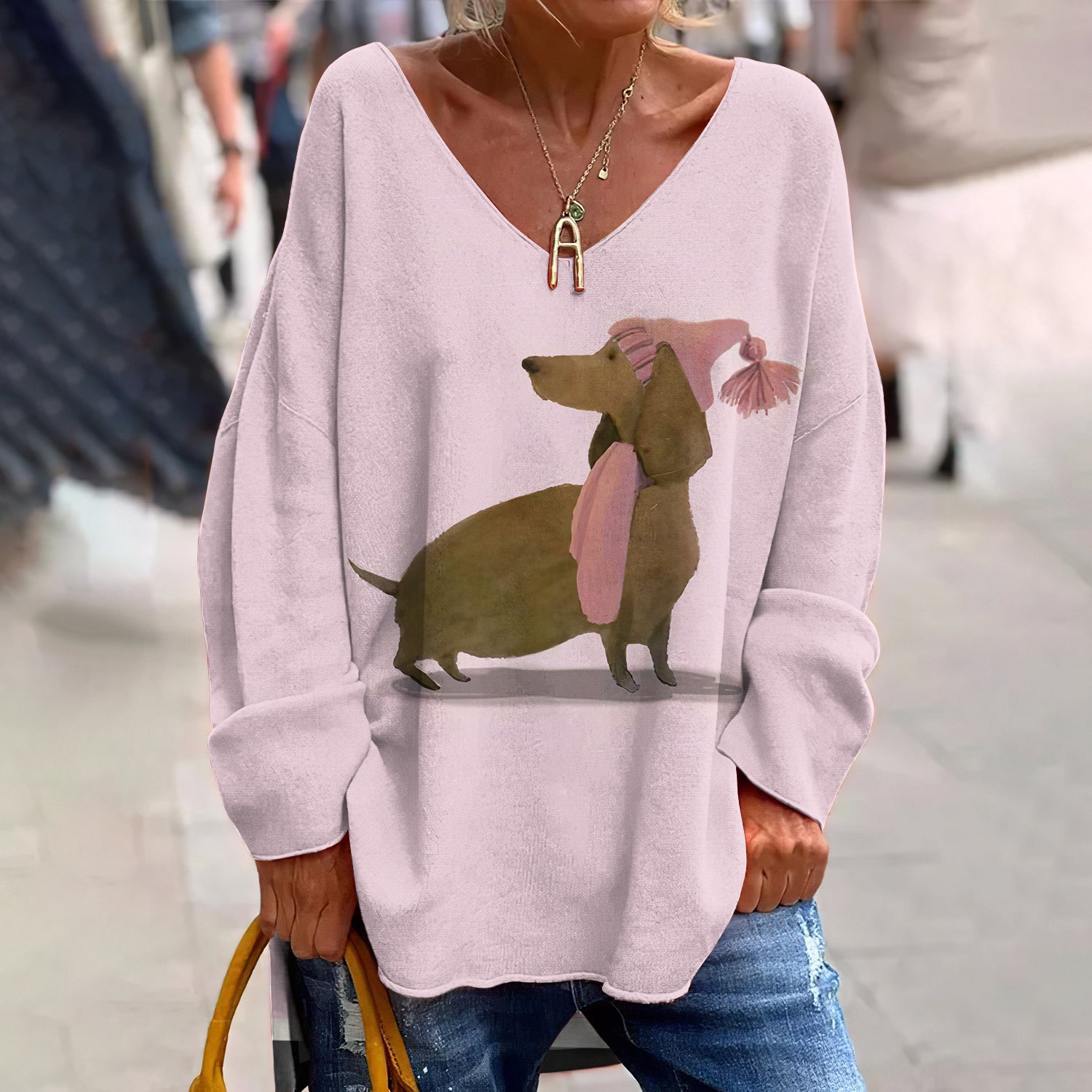 Vintage Christmas Dachshund Art Print Casual V Neck T-Shirt